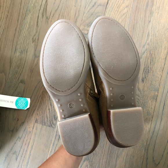 DIBA Layla Suede Bootie- 6.5 - Picture 4 of 14